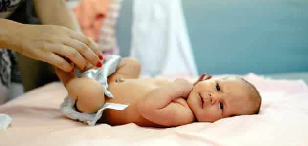 أنواع البراز عند الرضع