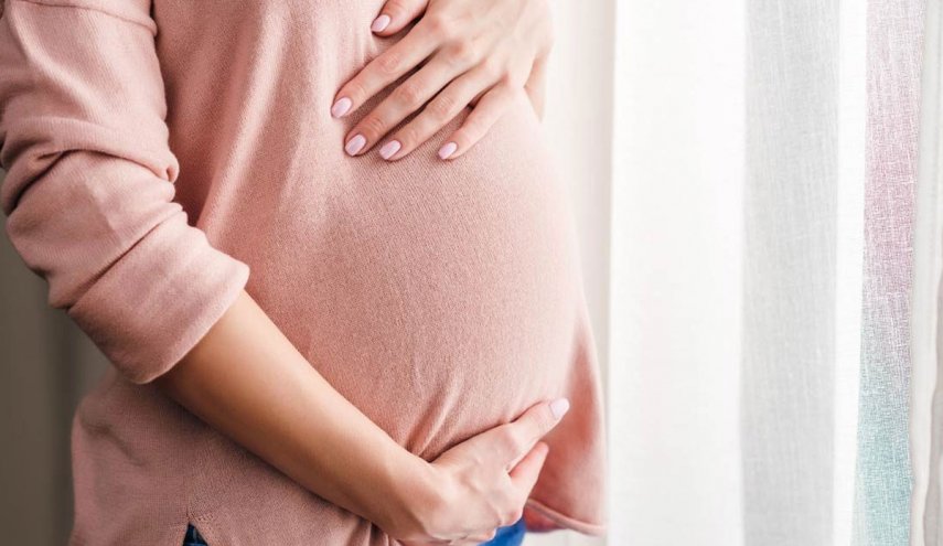 كيفية الاعتناء بالحامل في الشهور الاولى