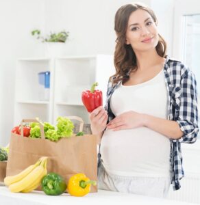 نصائح تغذية الحامل في الأسابيع الأولى 