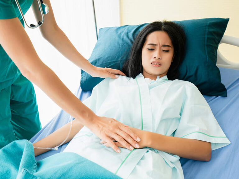 أعراض الحمل خارج الرحم ومتى يمكن إكتشافه