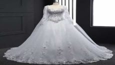 تفسير حلم لبس فستان الزفاف