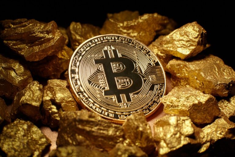 سقوط عملة البيتكوين
