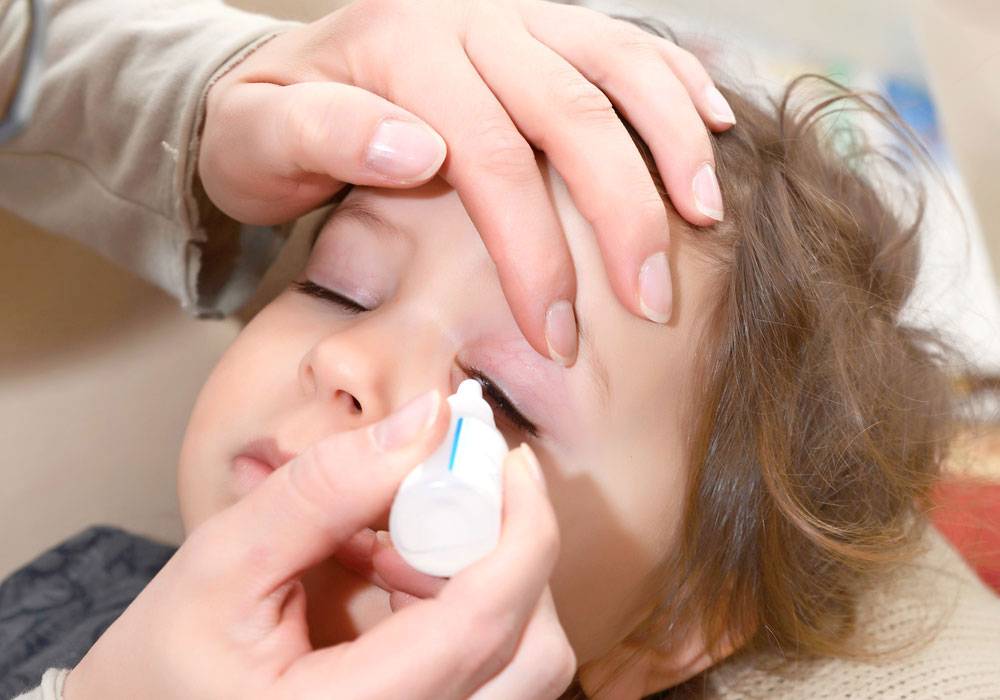طرق علاج العين الوردية عند الرضع