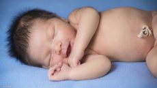 ما هو علاج تعفن سرة المولود