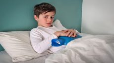 6 طرق طبيعية للتغلب على برد المعدة عند الأطفال