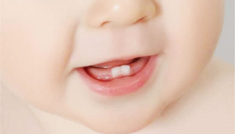 ترتيب ظهور الأسنان اللبنية عند الأطفال