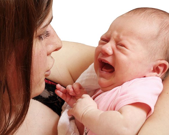 كيف يؤدي هز الطفل الرضيع إلى إصابته بأمراض خطيره