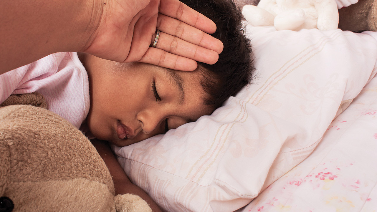 الأعراض المصاحبة لانخفاض الحرارة عند الطفل