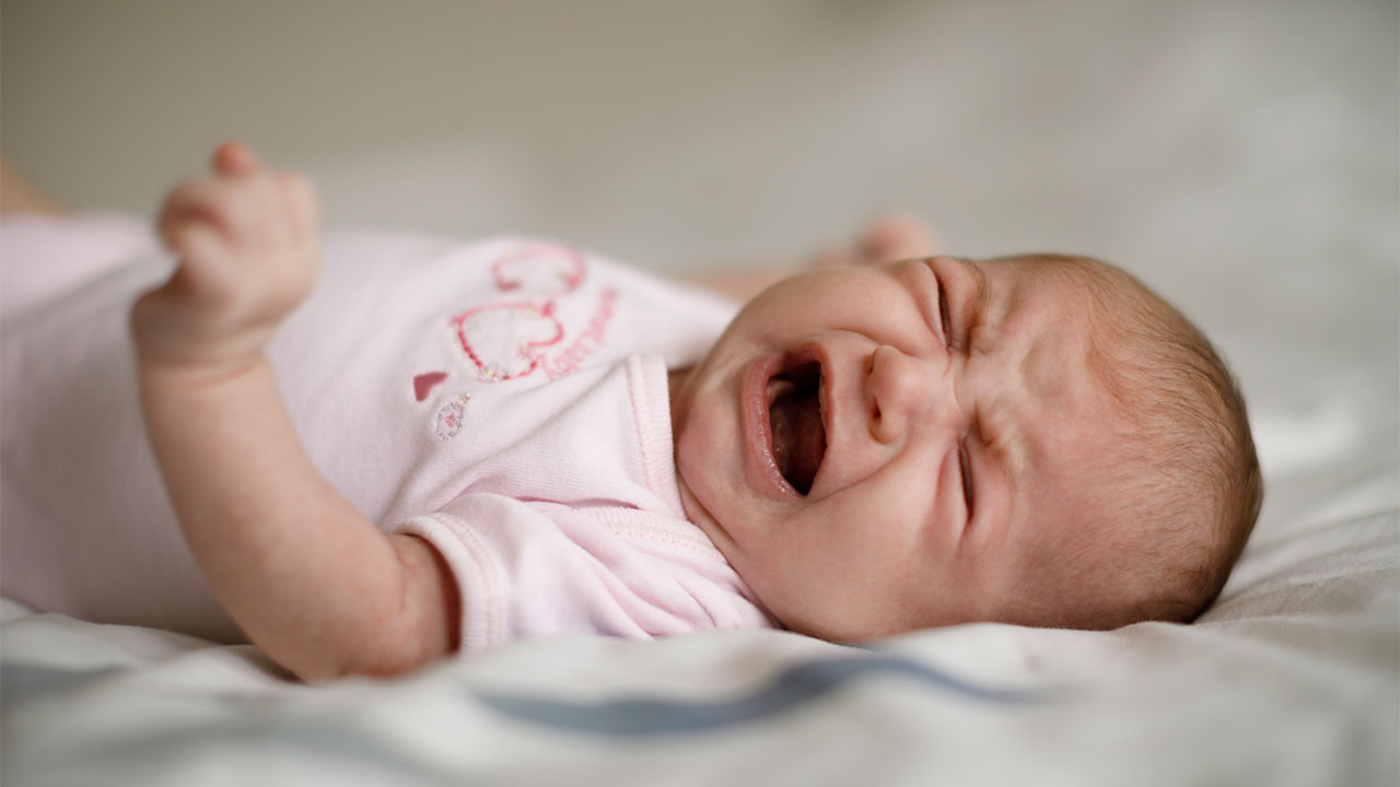 أشكال الحركات اللاإرادية المرضية عند الأطفال الرضع