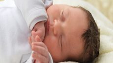 5 مشاكل صحية يمكن أن تواجه الأطفال حديثي الولادة