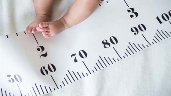 ما هو طول الطفل عند الولادة