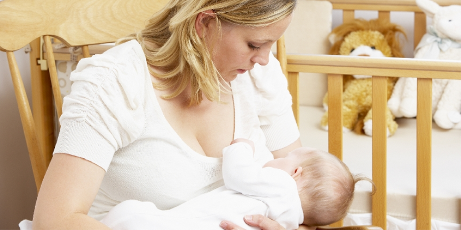 الرضاعة الطبيعية تقوي مناعة الطفل