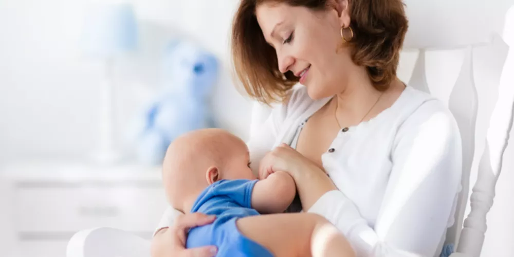 الفوائد الصحية من الرضاعة الطبيعية