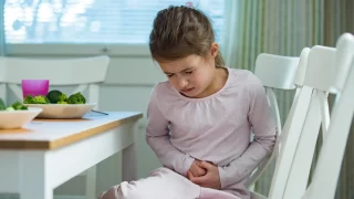 علاج التسمم الغذائي عند الأطفال