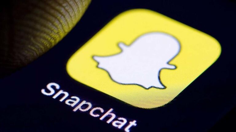 طريقة الوصول إلى البيانات الخاصة في سناب شات Snapchat