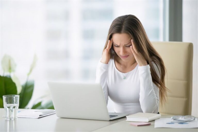 علاج صداع الحامل في الأشهر الأولى