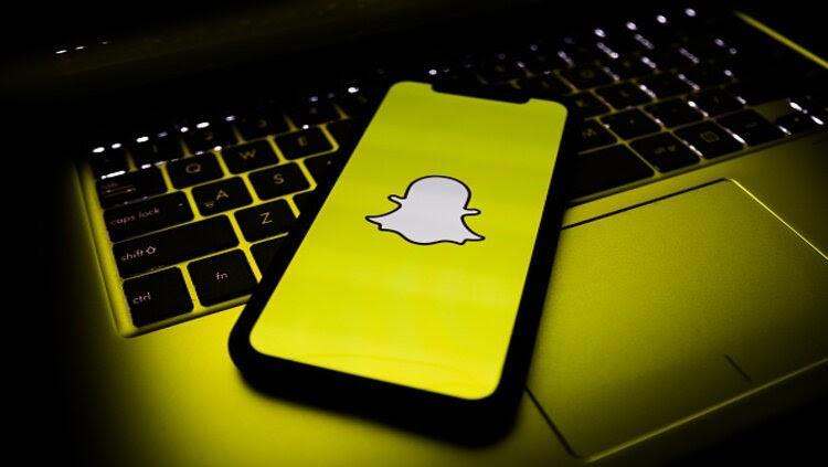 ما هي تطبيقات التجسس على سناب شات عن بعد وكيفية الحماية منها snapchat