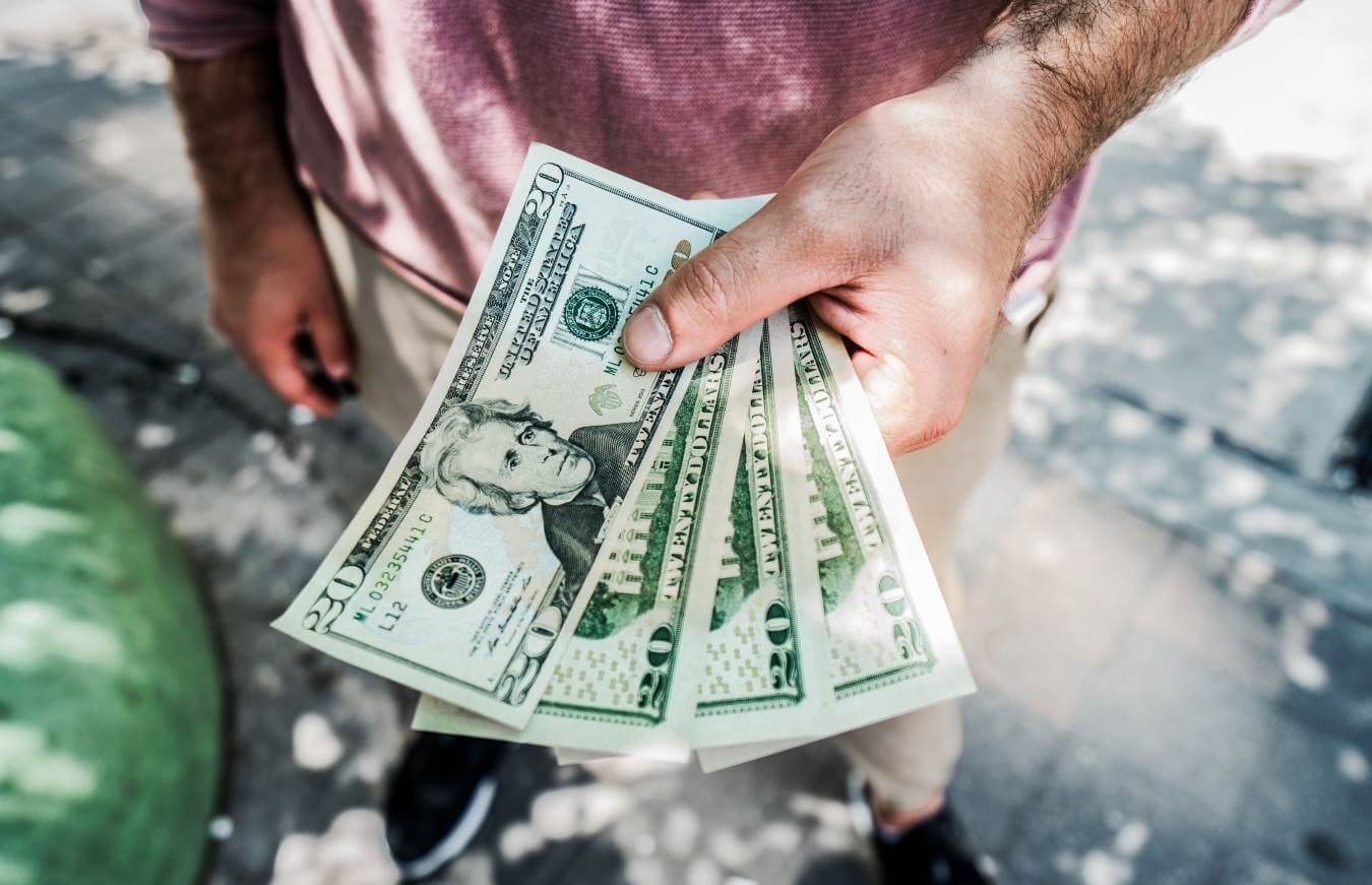 أهم الأفكار لربح المال عن طريق الإنترنت ربح المال من اليوتيوب