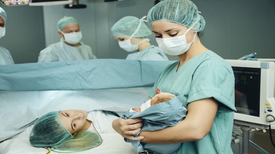 هل عملية القيصرية الخامسة خطره على حياة الأم وما عدد العمليات القيصرية المسموحة