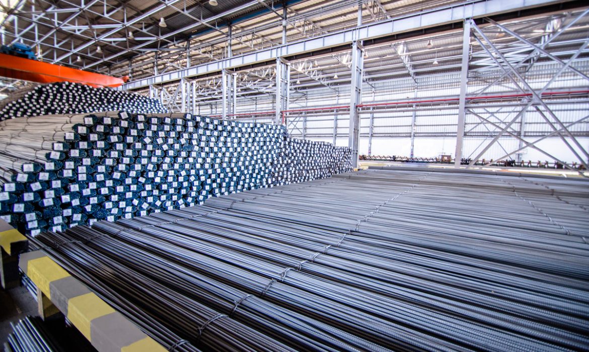 زيادة قدرها 4 آلاف جنيه.. قفزة جديدة في سعر حديد عز اليوم الإثنين