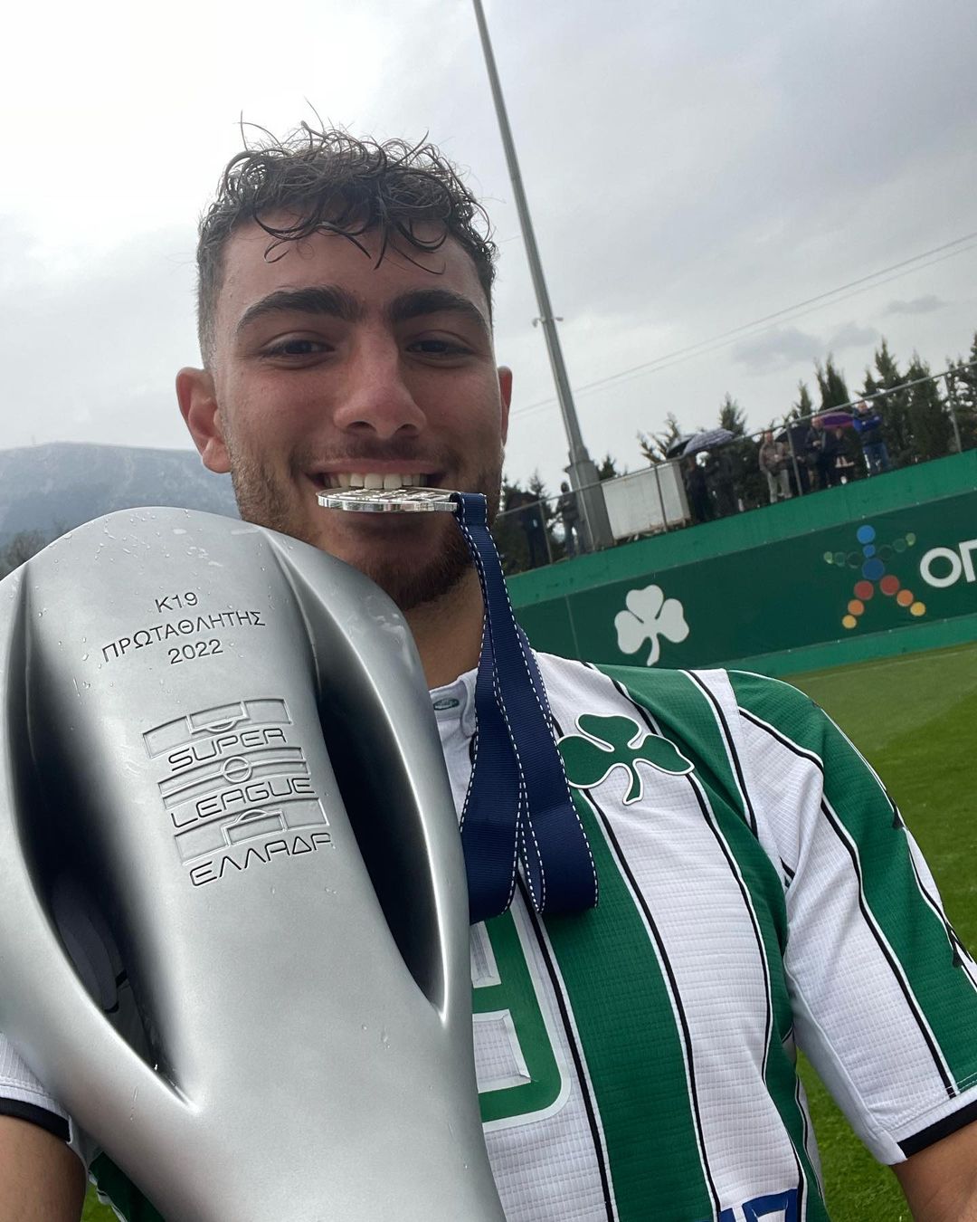 صفقة سوبر... المقبل.. اعرف مين هو؟ 4 من هو بلال المظهر نجم باناثينايكوس اليوناني