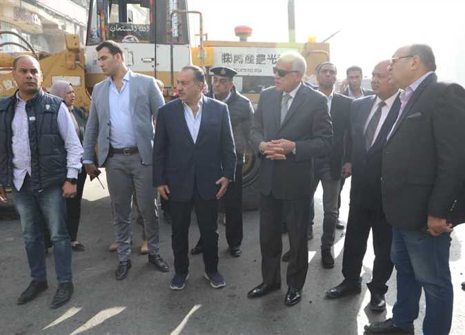 دخلت فيه تريلا... اصطدمت بسيارة نقل 11 محافظ الجيزة لم يقتل موقع سقوط كوبري مشاة أحمد عرابي