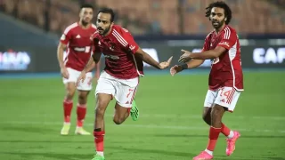 موعد مباريات الاهلي القادمه امام سموحة في الدوري المصري والقنوات الناقلة