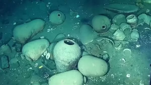 300 سنة 3 غارقة في المحيط منذ 300 سنة