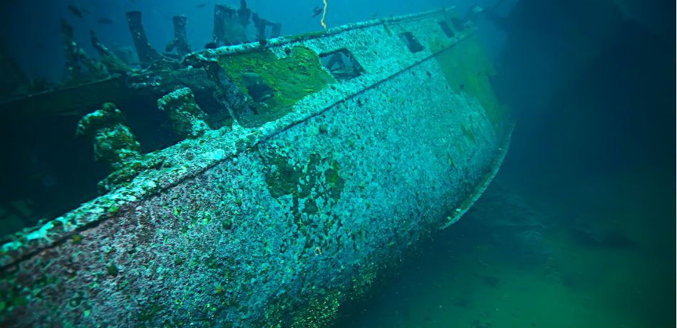 بكنوز تقدر بمليارات الدولارات.. انتشال سفينة غارقة في المحيط منذ 300 سنة