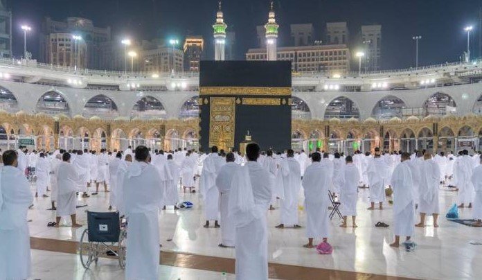 فرصة متعوضش| تؤدي مناسك العمرة بـ 13 ألف جنيه فقط.. اعرف المستندات المطلوبة 3 1 43