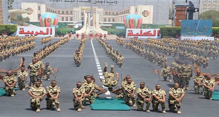 قبول دفعة جديدة من خريجي الجامعات كضباط احتياط للعمل بالقوات المسلحة. التخصصات والشروط والشروط 3 elaosboa23851