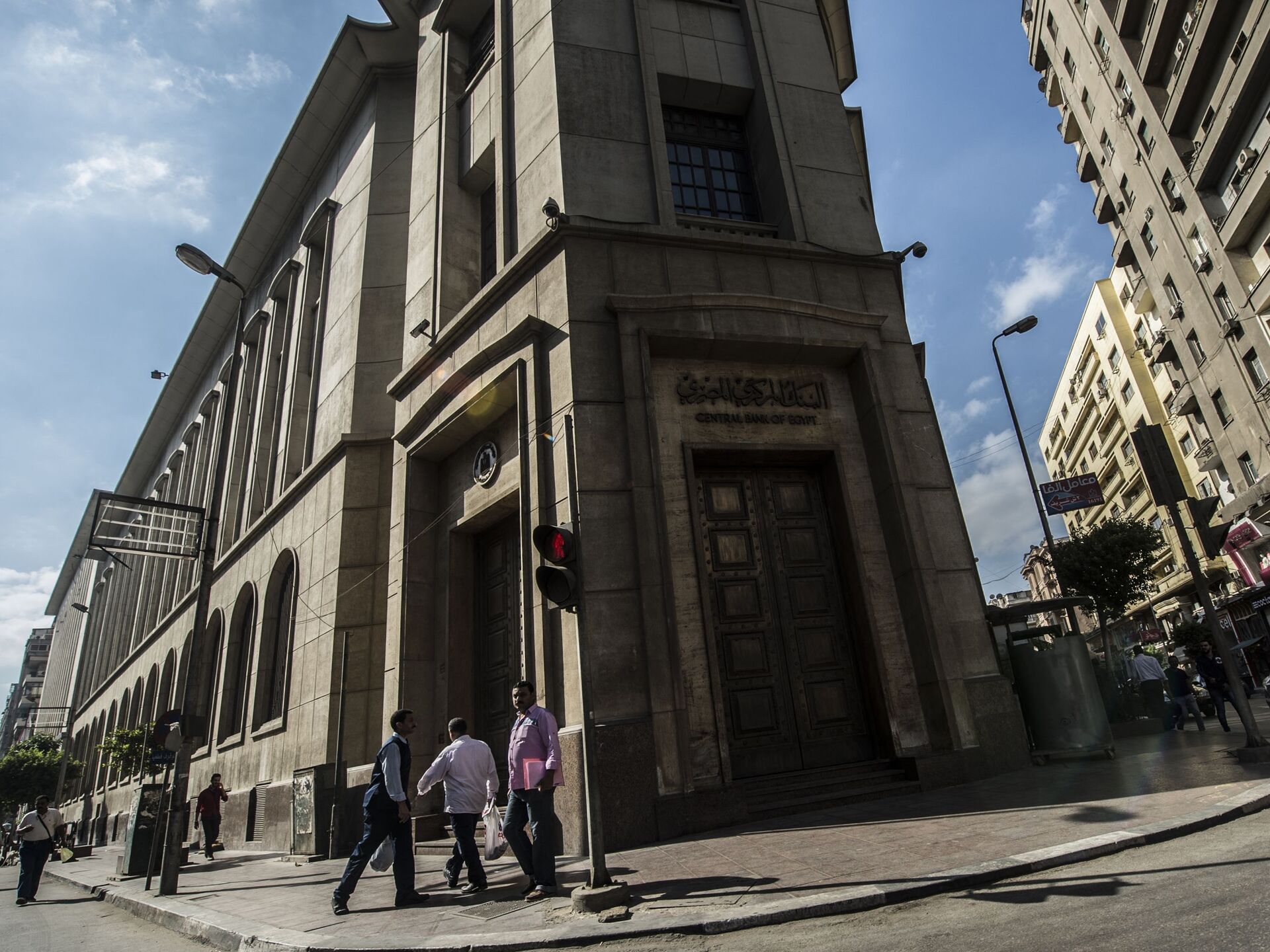 هل ستستمر أسعار الفائدة أم رفعها؟ 2023 4 هل ستستمر أسعار الفائدة أم رفعها؟ التاريخ هو 2023.