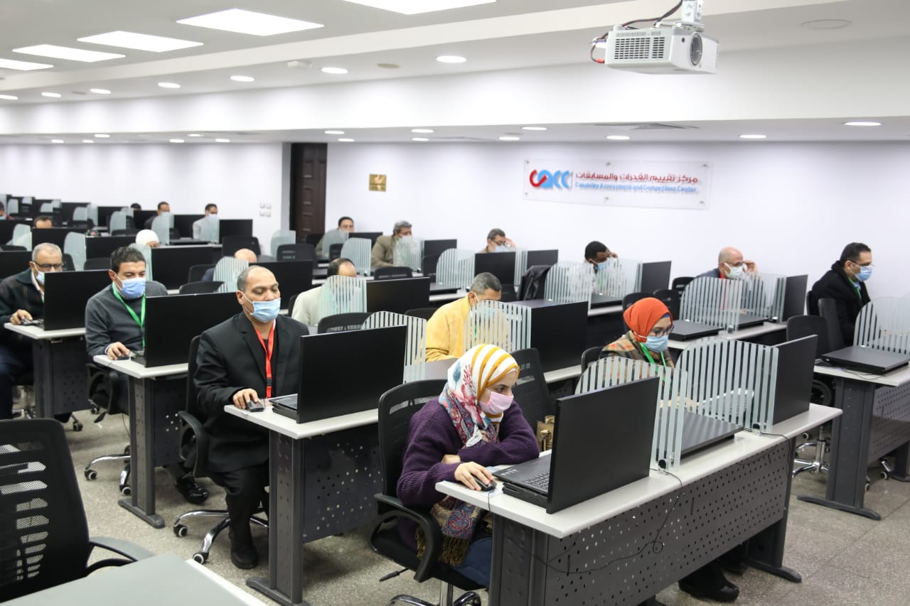 300 ألف جنيه 3 912