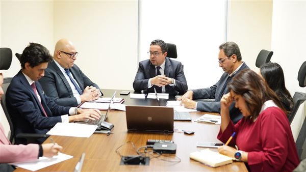 التخطيط تتابع الموقف التنفيذي لمشروع دليل الإنفاق الاستثماري المستجيب لحقوق الإنسان