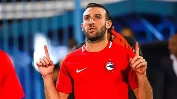 مصدر بالأهلي يكشف آخر تطورات صفقة عمر كمال عبد الواحد