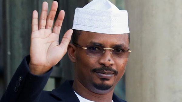 تشاد تقر دستورا جديدا يمهد طريق ديبي لفترة رئاسية جديدة