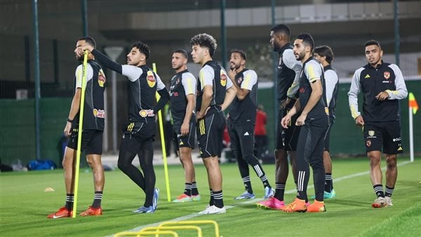 مران خفيف للاعبي الأهلي المشاركين في مباراة أوراوا