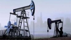 تراجع أسعار النفط مع عودة شركات الشحن الكبرى للبحر الأحمر