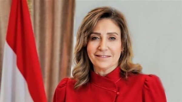 وزيرة الثقافة توجه بطباعة سلسلة “اتحضر للأخضر” لتوعية الأطفال بقضايا المناخ