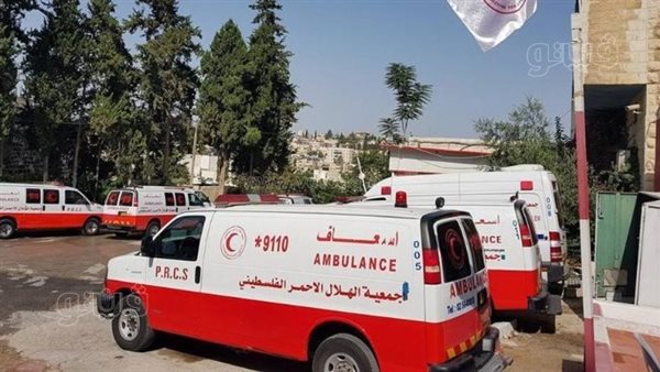 الاحتلال اعتقل وعذب 8 من مسعفينا بغزة