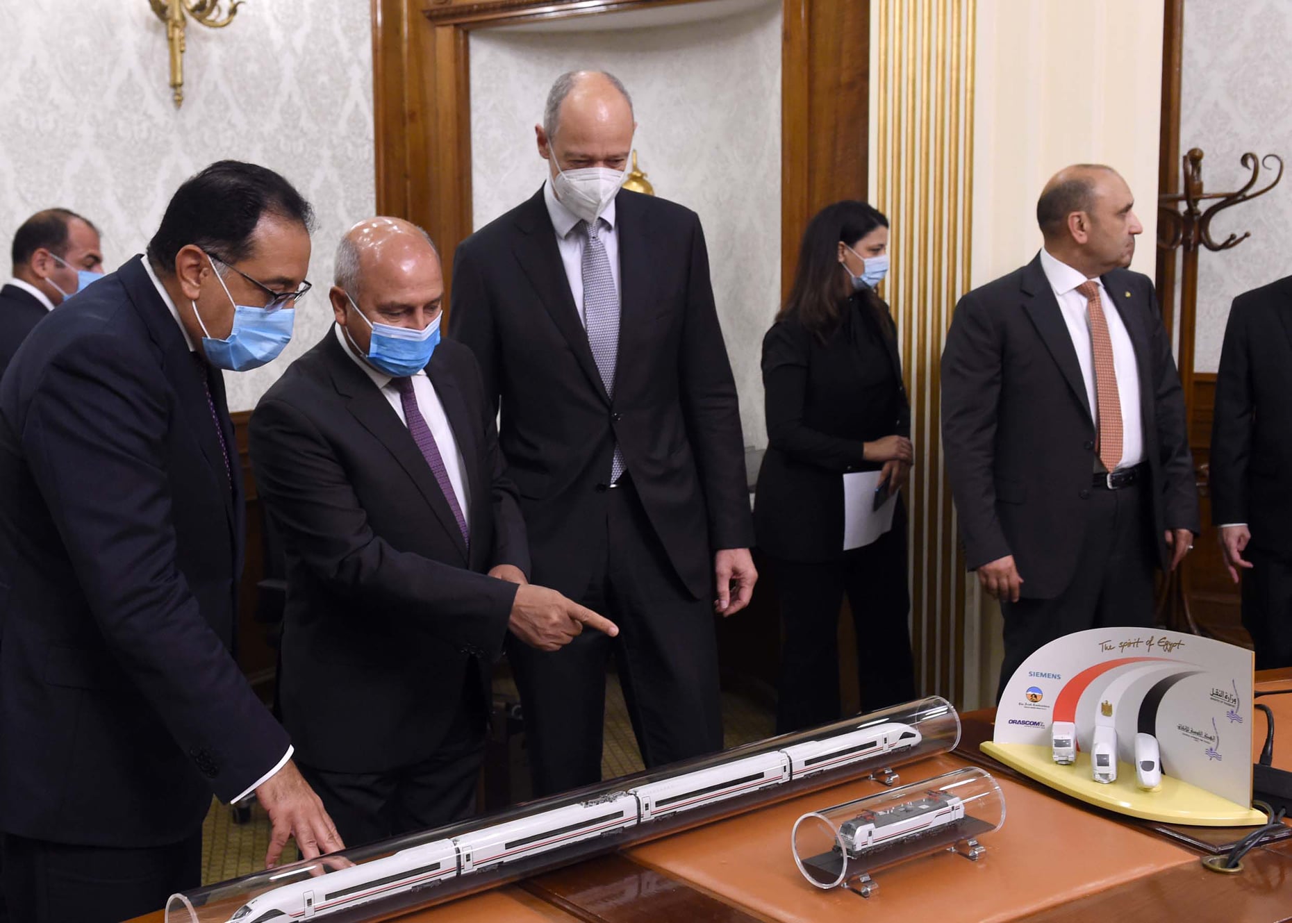 وزير النقل: القطار السريع محور جديد لربط البحرين الحمراء والبحر الأبيض المتوسط لتطوير الموانئ