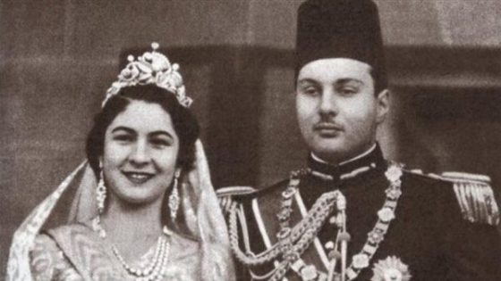 كانت توزع على المعازيم بحفل زفاف فاروق، قصر محمد علي يعرض علبة حلوى ذهبية