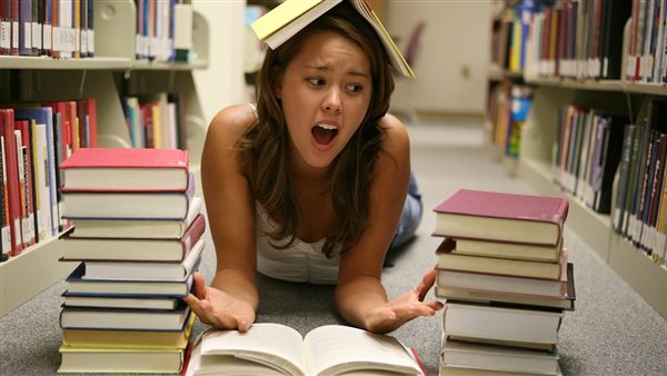 تناول وجبات خفيفة، مارس التمارين الرياضية، راجع إجاباتك بعناية.. نصائح للطلاب للتركيز والتفوق في الامتحانات