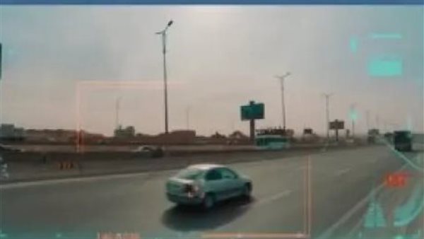 المرور تحرر 1413 مخالفة تحدث في الهاتف المحمول أثناء القيادة