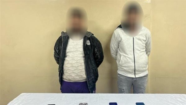 ضبط تشكيل عصابي يتزعمه خفير لسرقة مخزن لتجميع أعمدة الإنارة بأسوان