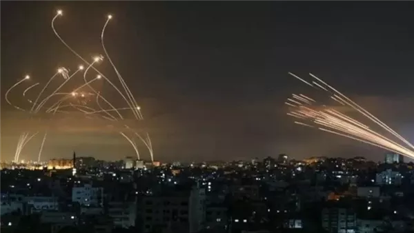 إطلاق رشقة صاروخية من داخل قطاع غزة تجاه إسرائيل