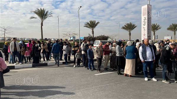 طوابير أمام بوابات معرض الكتاب 2024 (صور)