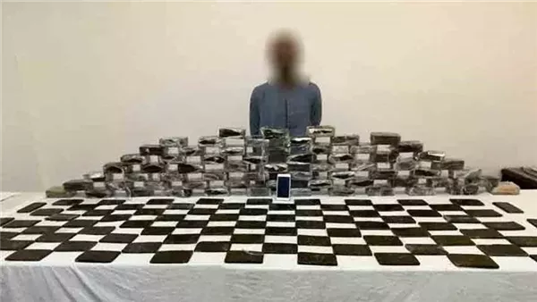 ضبط مسجل بحوزته 1.7 كيلو حشيش في المنوفية