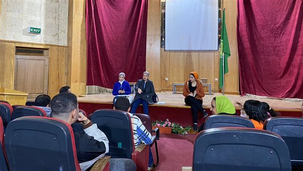 لجنة المتطوعين بمهرجان الإسماعيلية للأفلام التسجيلية تنهي توزيع الأدوار (صور)