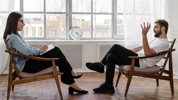 قد تكون مؤشرا سلبيا، ما هي متلازمة الرجل اللطيف؟